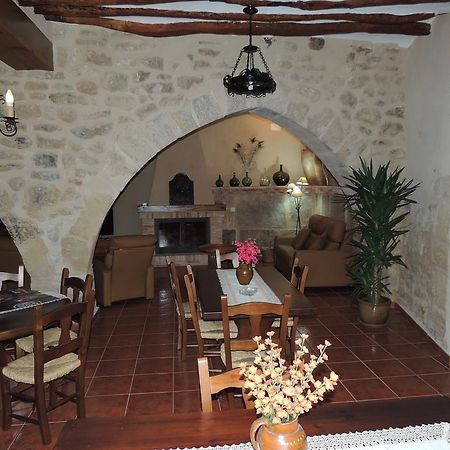 Las Bodegas Del Gilo Valdealgorfa Eksteriør billede