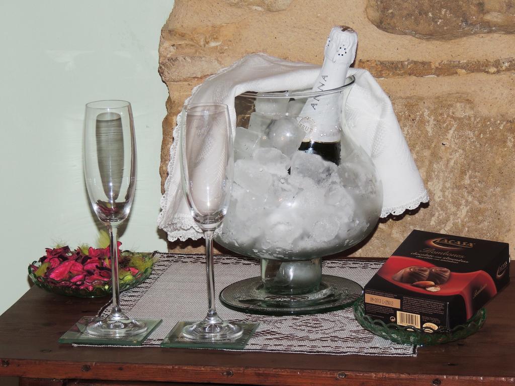 Las Bodegas Del Gilo Valdealgorfa Eksteriør billede